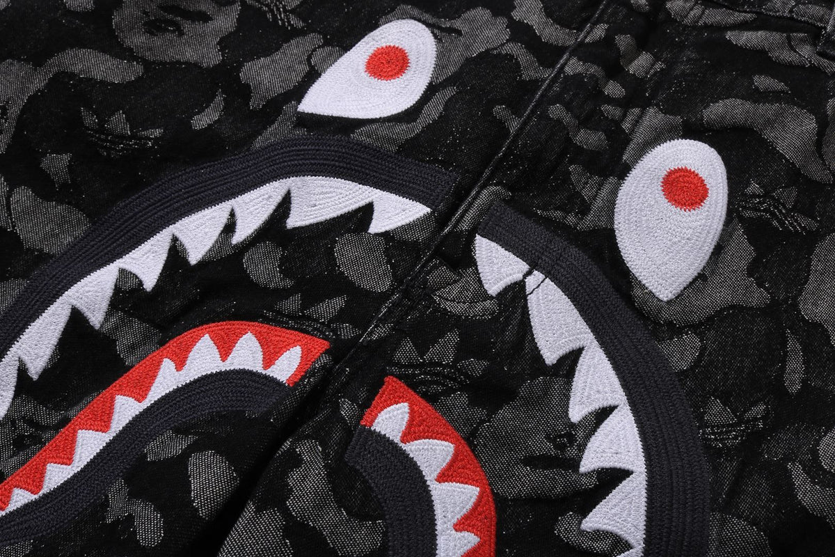 BAPE BAPE 【 BAPE X ADIDAS 】CAMO JACQUARD SHARK DENIM JORTS ショートパンツ 商品画像 4