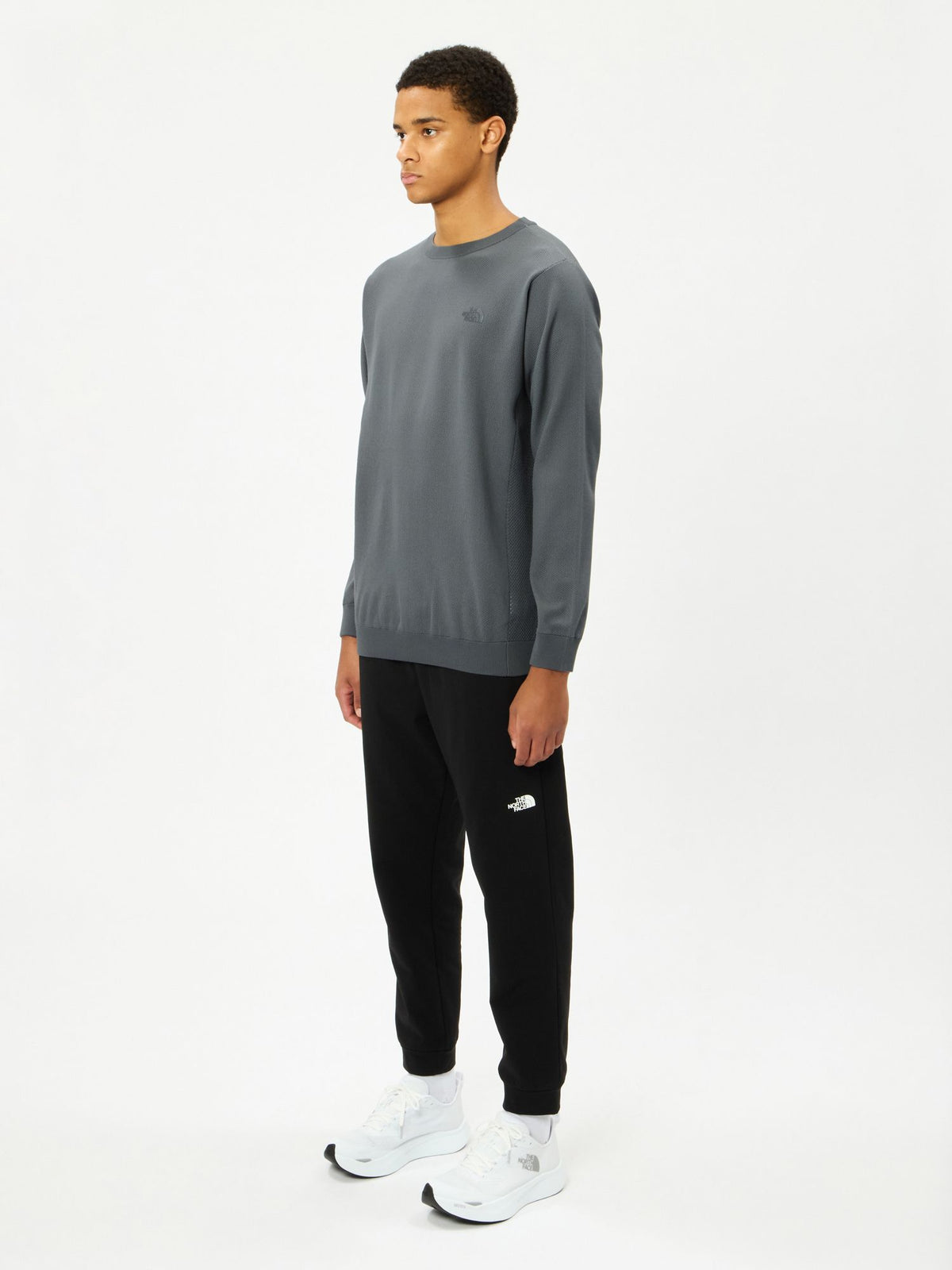 THE NORTH FACE(ザ・ノース・フェイス) ｜ブリーズレンジアクションクルー（ユニセックス）｜品番：NT92681｜画像1
