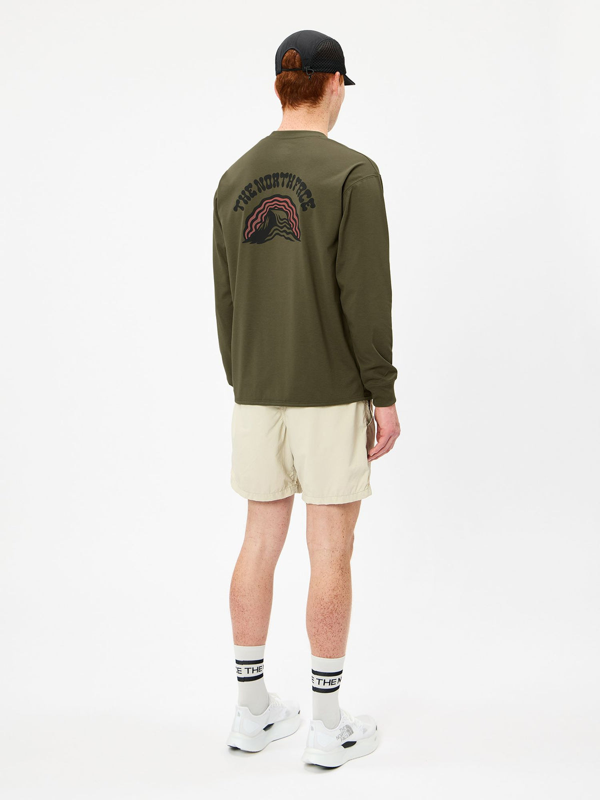 THE NORTH FACE(ザ・ノース・フェイス) ｜ロングスリーブフリーラングラフィッククルー（ユニセックス）｜品番：NT62693｜画像1