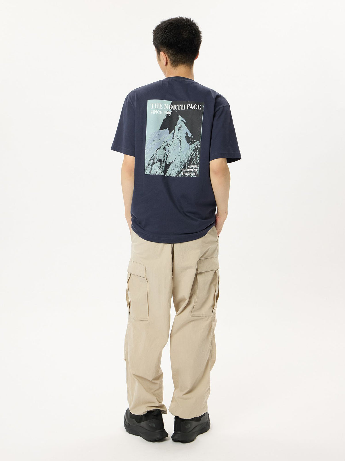 THE NORTH FACE(ザ・ノース・フェイス) ｜ショートスリーブロッククライミンググラフィックティー（ユニセックス）｜品番：NT82638｜画像1