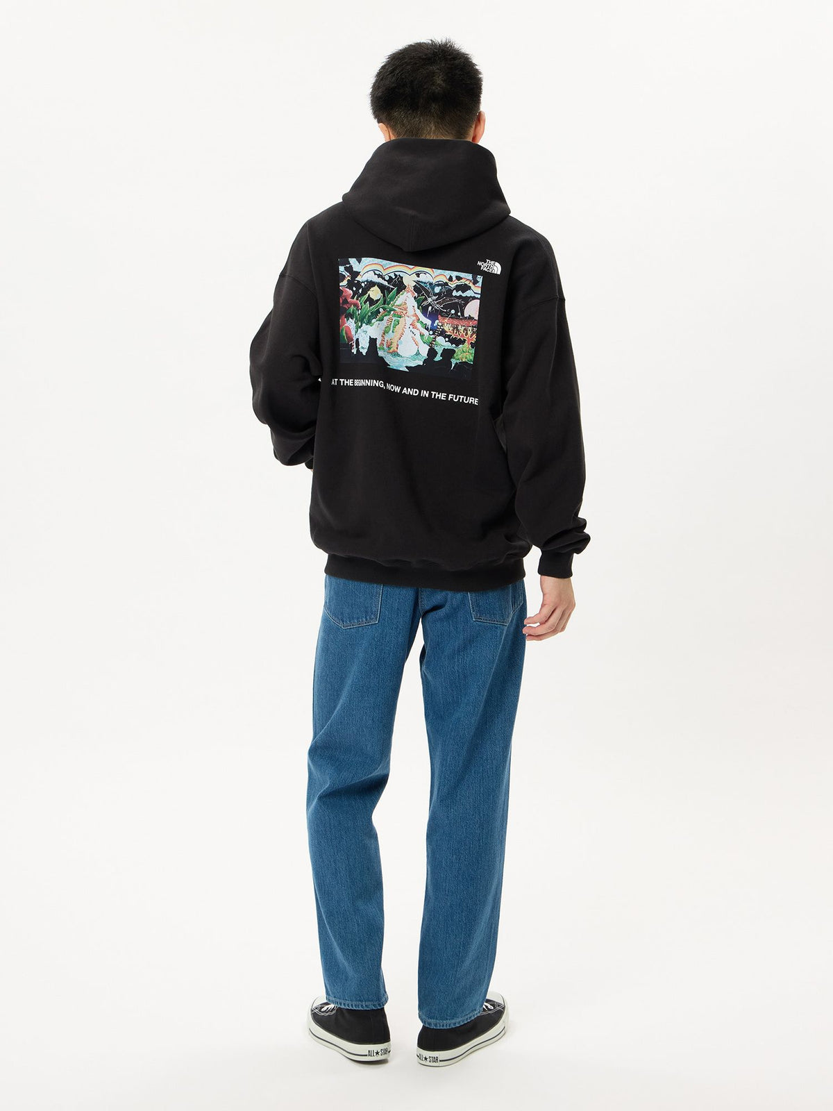 THE NORTH FACE(ザ・ノース・フェイス) ｜60th グラフィックロゴフーディ（ユニセックス）｜品番：NT62642｜画像1