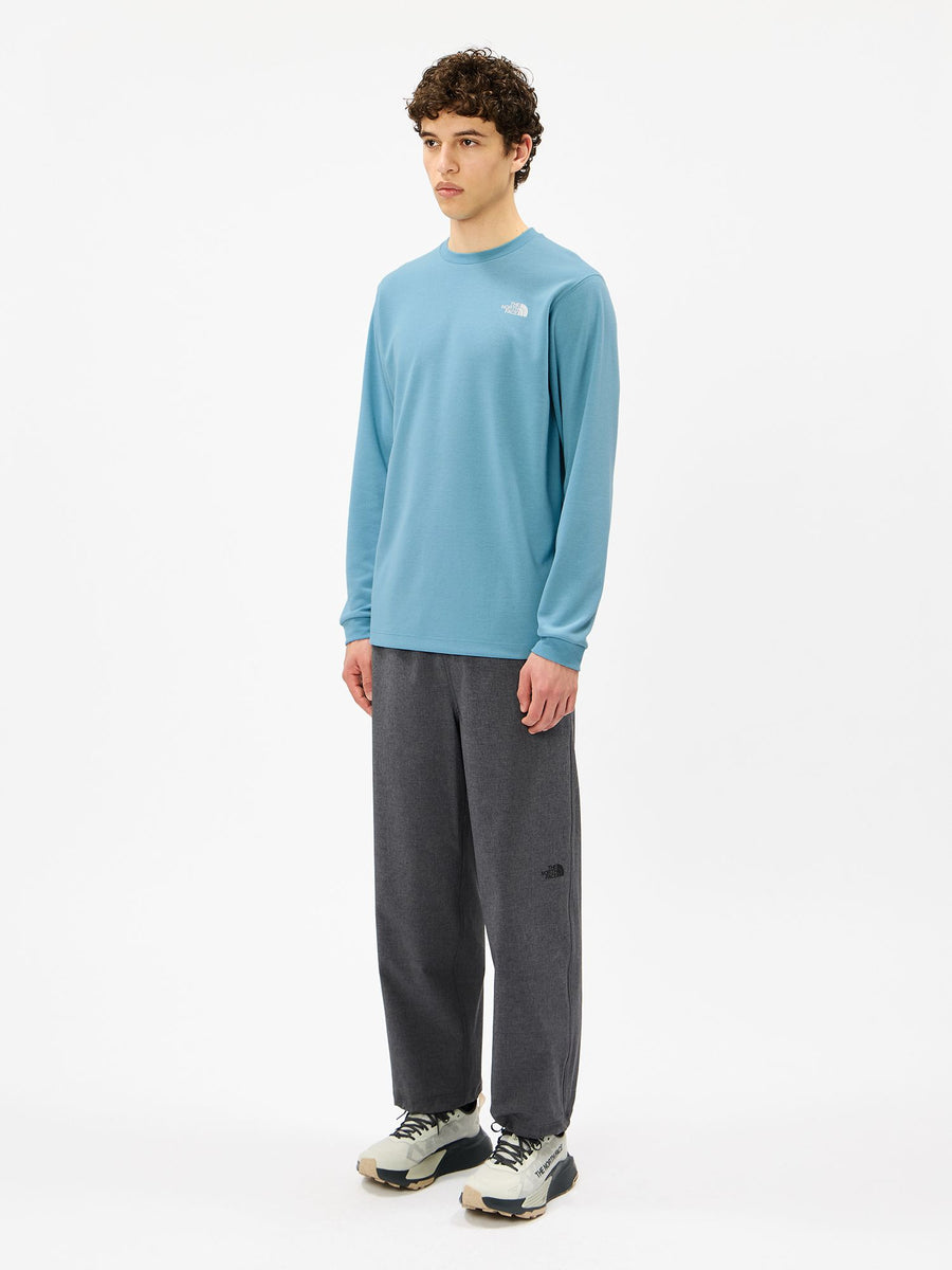 THE NORTH FACE(ザ・ノース・フェイス) ｜ロングスリーブマウンテニアリングロゴクルー（ユニセックス）｜品番：NT82688｜画像1