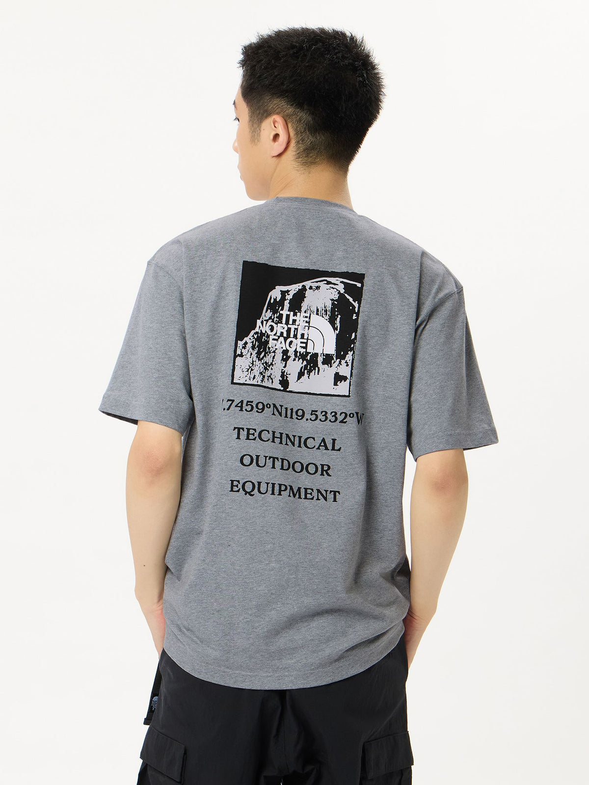 THE NORTH FACE(ザ・ノース・フェイス) ｜ショートスリーブハーフドームスクエアロゴティー（ユニセックス）｜品番：NT82637｜画像12