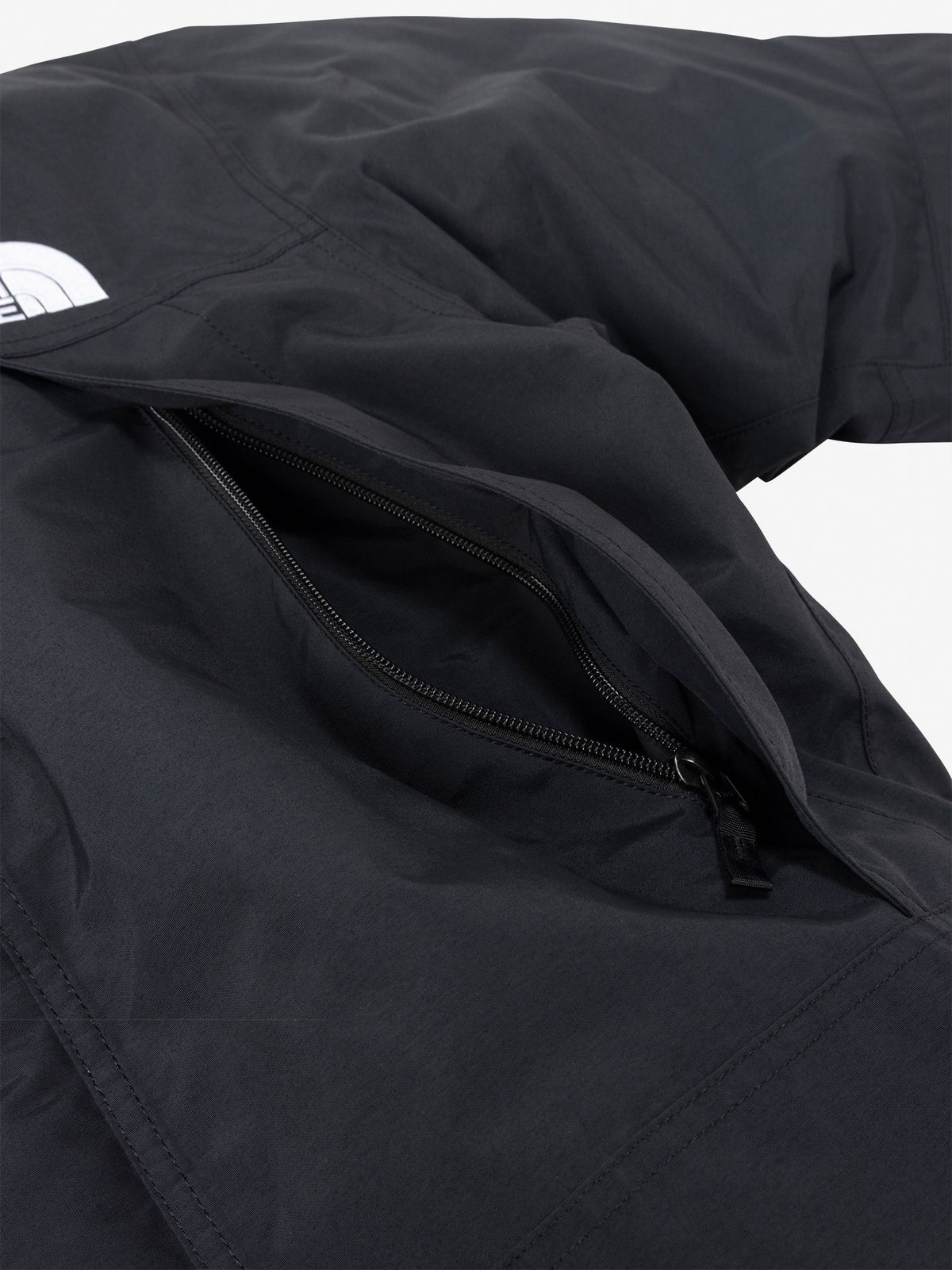 THE NORTH FACE(ザ・ノース・フェイス) ｜マウンテンダウンジャケット（ユニセックス）｜品番：ND92549｜画像18